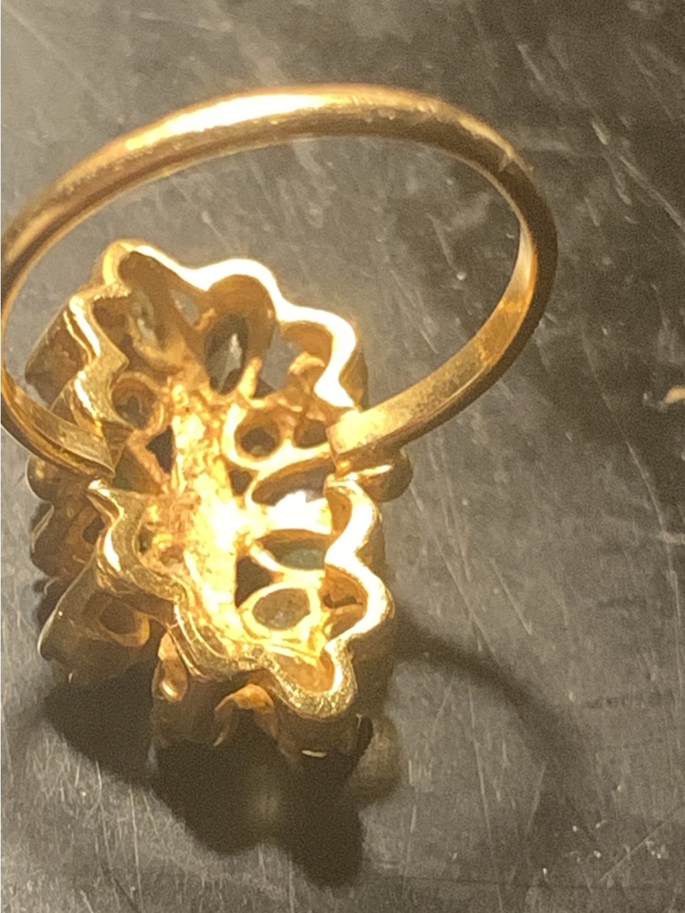 18k antique Gold Ring with Green and Blue Gem Accents - Picture 4 of 15